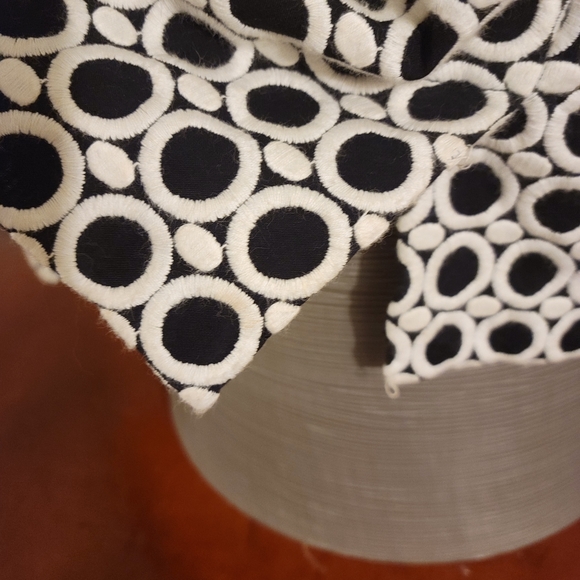 Black and White Sheath Dress By C Wonder Size 4 - Picture 7 of 8